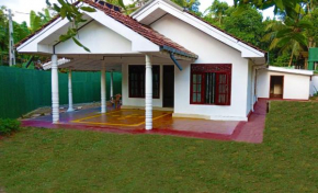 Kalapuwa Resort
